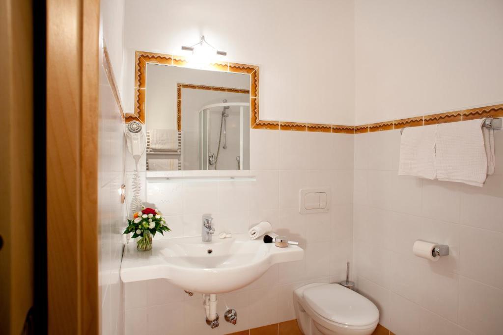 Hotel-Garni Appartement Gartenheim Scena Szoba fotó